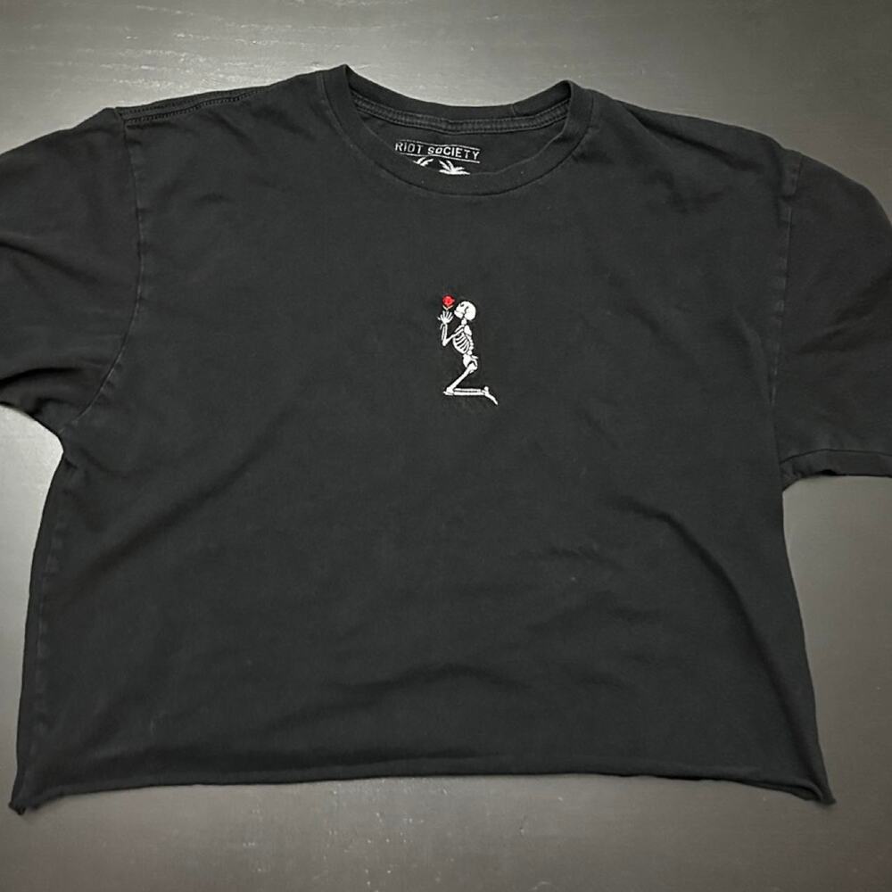 Riot Society Cropped Black Tee